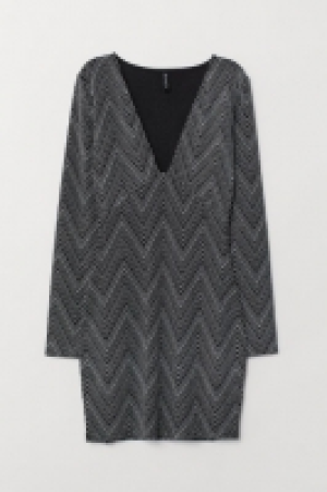  Glittery dress 22.00 €