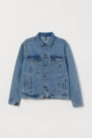  Printed denim jacket 35.00 €