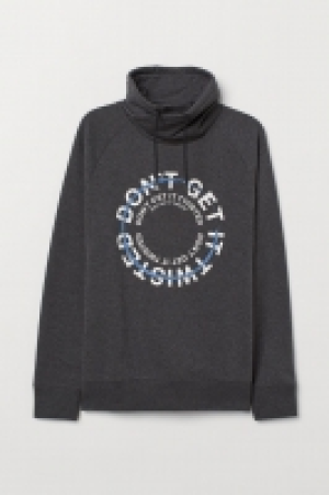  Funnel-collar sweatshirt 21.00 €