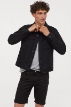  Twill shorts 11.00 €