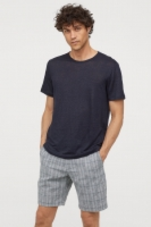  Linen-blend shorts Relaxed Fit 16.00 €