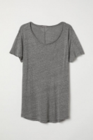  Raw-edge T-shirt 7.00 €