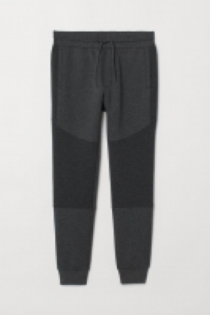  Joggers 18.00 €