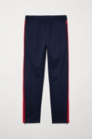 Sports trousers 17.00 €
