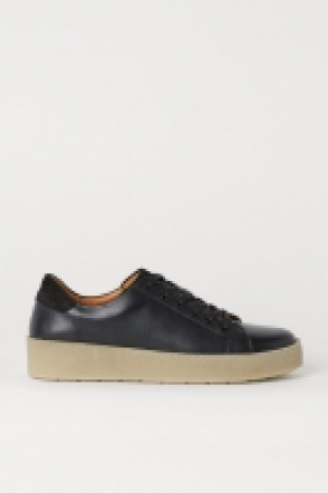  Leather trainers 65.00 €
