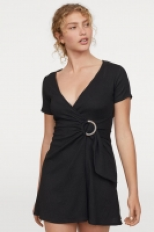  Wrap dress 10.00 €