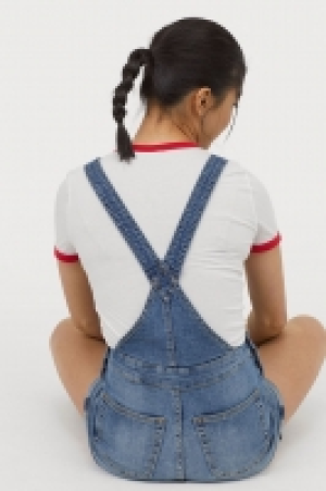  Denim dungaree shorts 18.00 €
