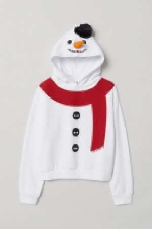  Printed hooded top 17.00 €