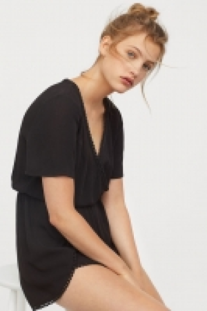  V-neck playsuit 18.00 €