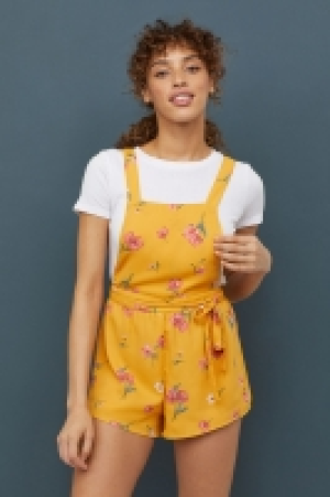  Dungaree shorts 17.00 €