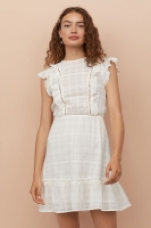  Dress with frills 21.00 €