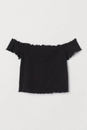  Cropped off-the-shoulder top 6.00 €