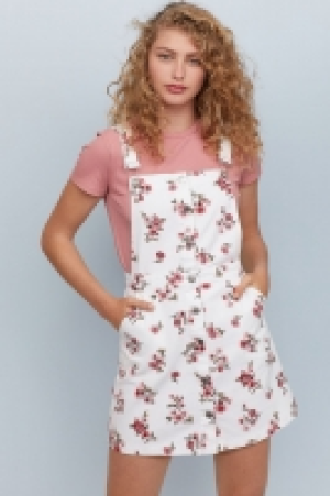  Cotton twill dungaree dress 22.00 €