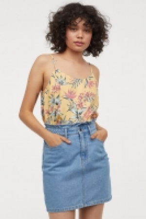  Patterned strappy top 8.00 €