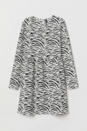  Patterned dress 15.00 €