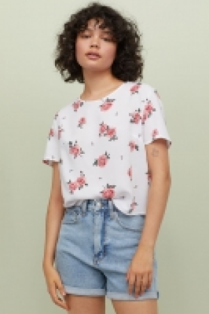  Patterned blouse 7.00 €