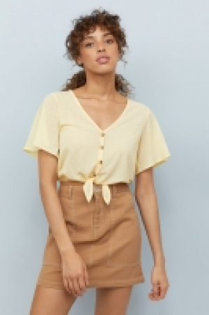  Short, tie-detail top 8.00 €