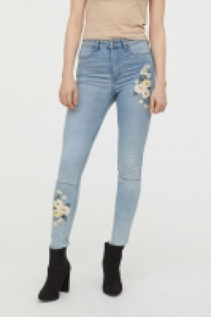  Super Skinny High Jeans 15.00 €
