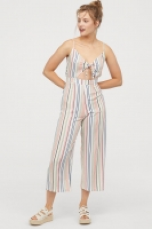  Sleeveless jumpsuit 17.00 €