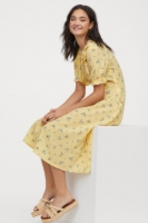  Flounced dress 27.00 €