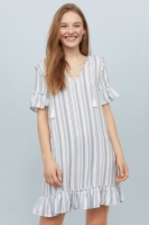  Dress with lacing 18.00 €