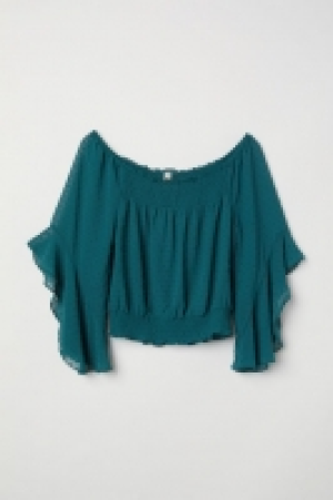  Off-the-shoulder blouse 17.00 €