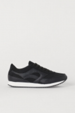  Trainers 18.00 €