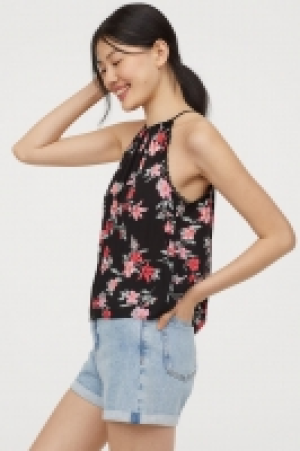  Crinkled strappy top 8.00 €