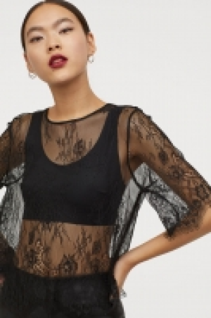  Lace blouse 10.00 €