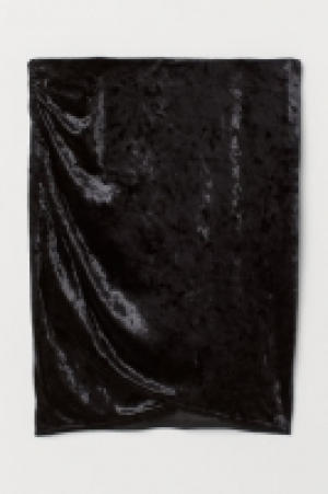  Crushed velvet skirt 13.00 €