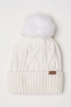  Knitted hat 8.00 €