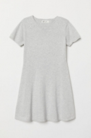  Dress with beads 14.00 €