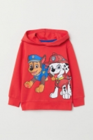  Printed hooded top 10.00 €