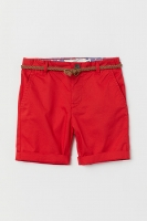  Shorts with a belt 10.00 €