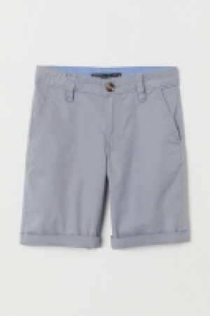  Cotton chino shorts 9.00 €