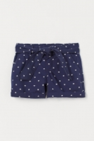  Shorts with a belt 2.00 €