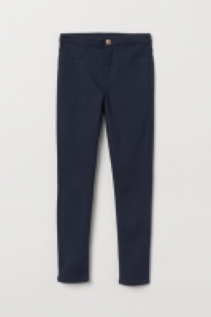  Twill trousers 9.00 €