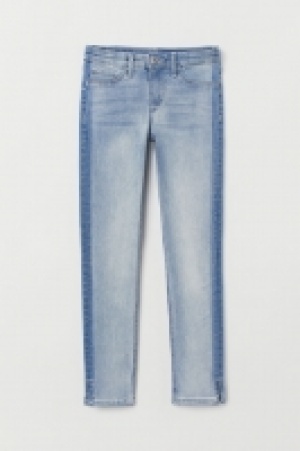  Skinny Fit Jeans 17.00 €
