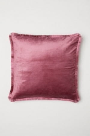  Fringe-trimmed cushion cover 12.00 €