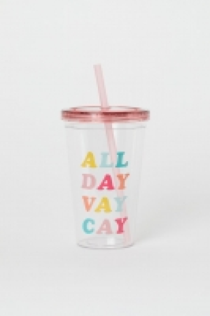  Plastic mug with a straw 6.00 €