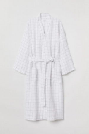  Washed linen dressing gown 30.00 €