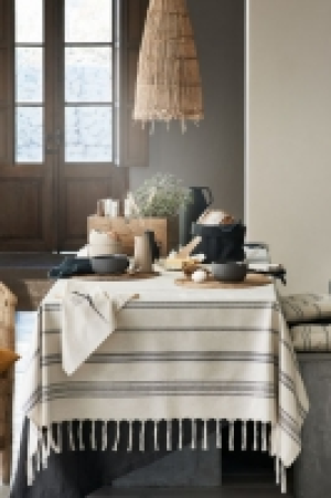  Stoneware bowl 7.00 €