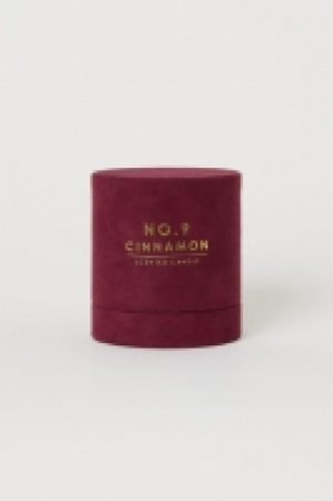  Scented candle in glass holder 12.00 €