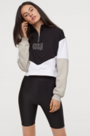  Short sweatshirt 8.00 €