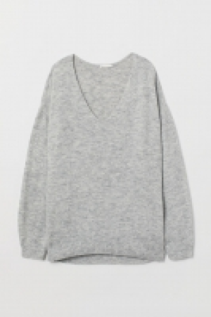  Fine-knit jumper 17.00 €