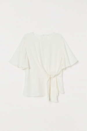  Tie-detail blouse 13.00 €