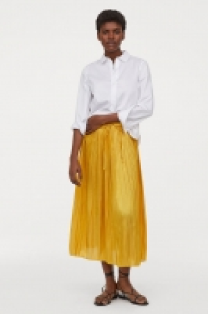  Pleated skirt 22.00 €