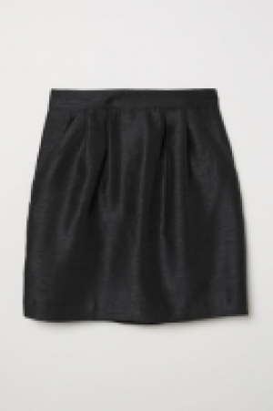 Textured skirt 15.00 €