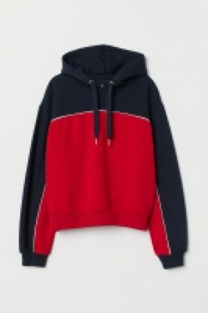  Hooded top 8.00 €
