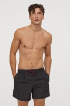  Printed swim shorts 7.00 €